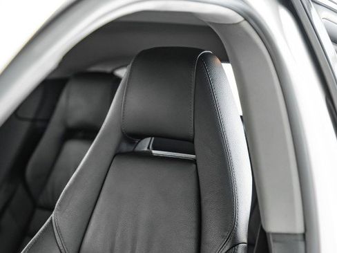 Used 2010 Porsche Panamera S RWD image 28
