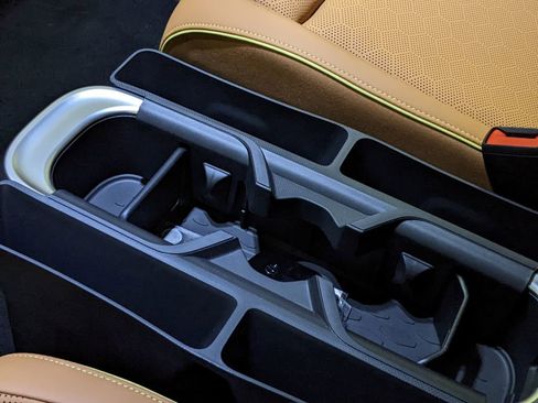 New 2025 Volkswagen ID. Buzz Pro S Plus image 19