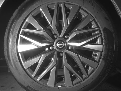 Used 2025 Nissan Altima 2.5 SV image 15