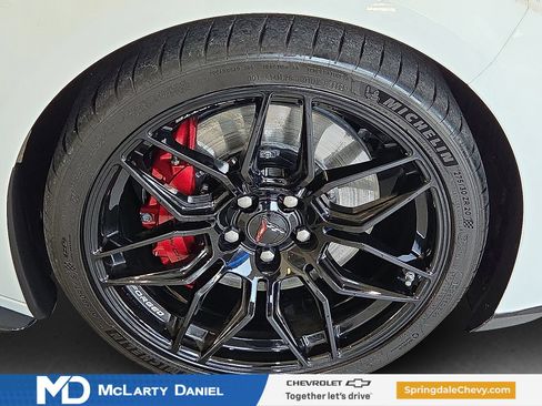 Used 2026 Chevrolet Corvette Z06 RWD image 5