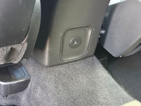 Used 2025 Ford Escape Platinum AWD/4WD image 23