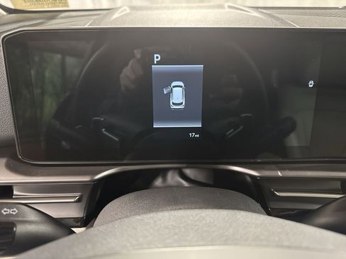 New 2026 Kia Sportage EX image 21