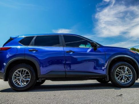 Used 2021 Nissan Rogue S FWD image 6