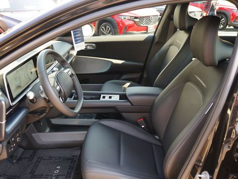 Certified 2025 Hyundai Ioniq 6 SEL AWD/4WD image 19