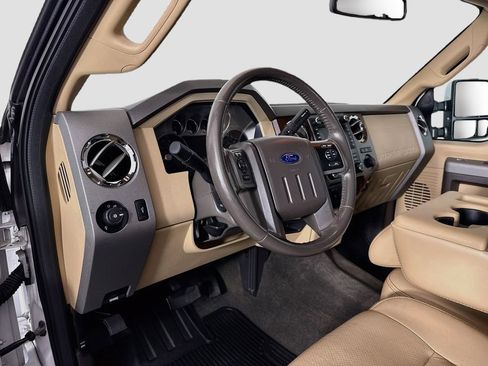 Used 2011 Ford F350 Lariat w/ Lariat Ultimate Pkg AWD/4WD image 9