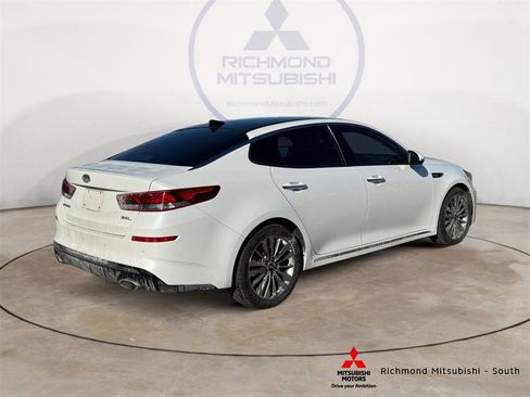 Used 2019 Kia Optima SX image 3