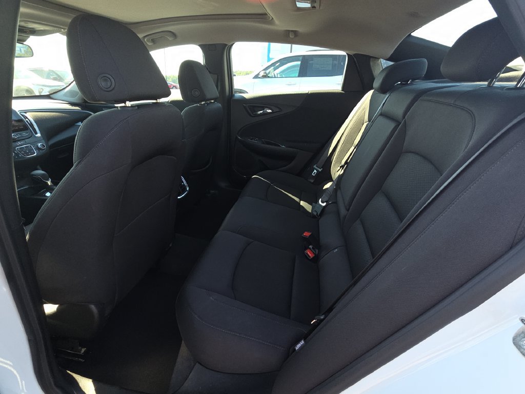 Used 2023 Chevrolet Malibu LT FWD image 28