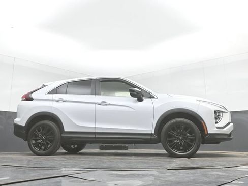 Used 2023 Mitsubishi Eclipse Cross LE AWD/4WD image 48