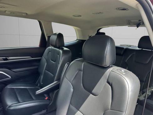 Used 2020 Kia Telluride S AWD/4WD image 14