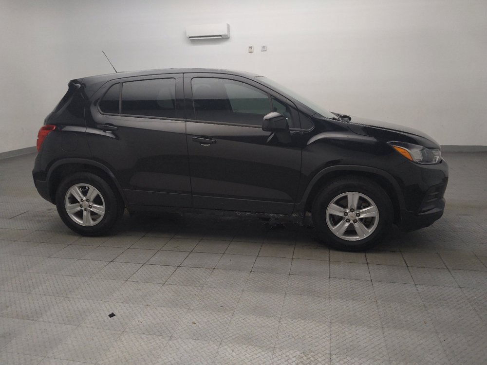 Used 2020 Chevrolet Trax LS w/ Tint and Cruise Package FWD image 11