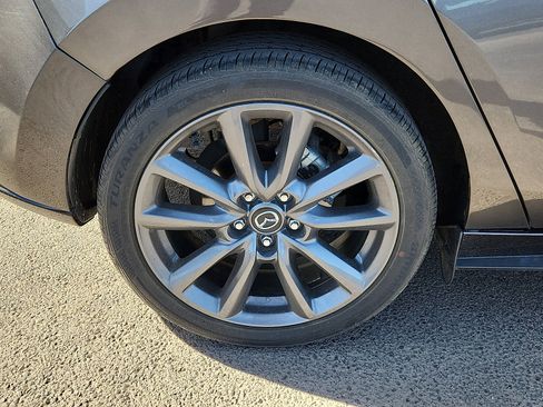 Used 2023 MAZDA MAZDA3 s image 9