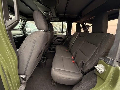 Used 2021 Jeep Wrangler Unlimited Sport image 16