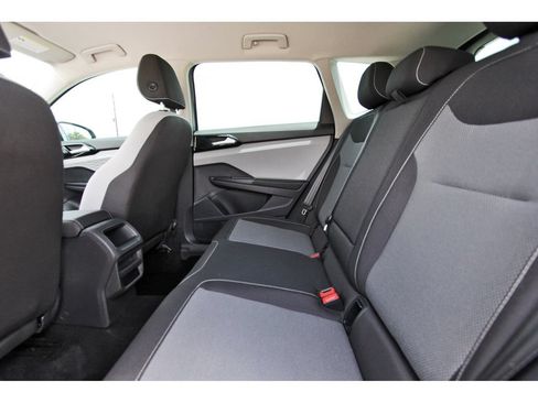 Certified 2024 Volkswagen Taos S w/ MDO Package FWD image 30