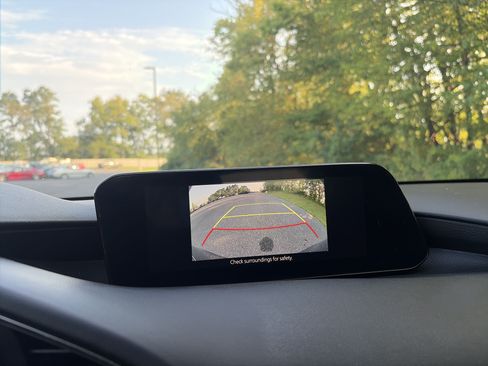 Used 2022 MAZDA MAZDA3 s FWD image 31