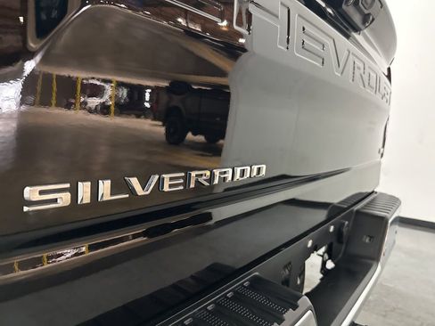 Used 2024 Chevrolet Silverado 1500 LTZ w/ Technology Package image 13