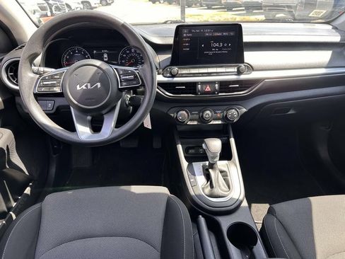Used 2023 Kia Forte LX FWD image 13