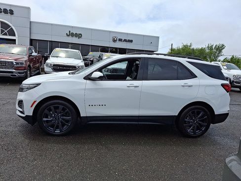 Used 2022 Chevrolet Equinox RS FWD image 7