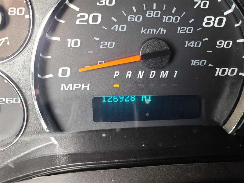 Used 2017 Chevrolet Express 2500 RWD image 26