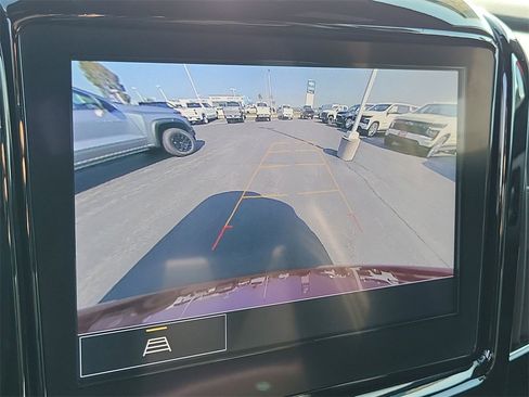 Certified 2023 Chevrolet Traverse LT image 14