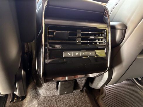 New 2025 Land Rover Range Rover Sport Dynamic SE image 16