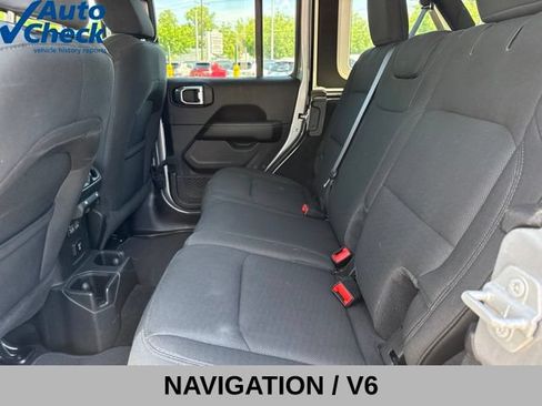 Used 2021 Jeep Wrangler Unlimited Sahara AWD/4WD image 24