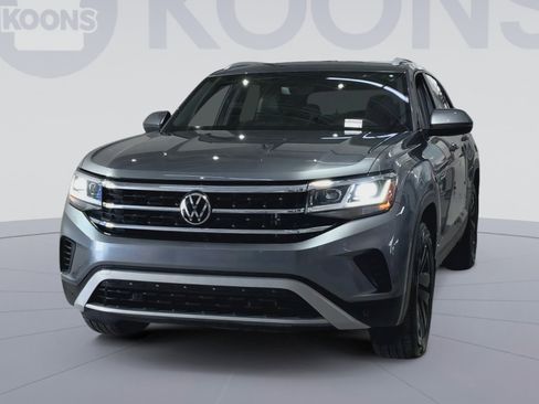 Used 2022 Volkswagen Atlas Cross Sport SE image 4