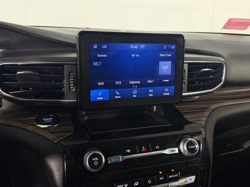 Used 2023 Ford Explorer Limited w/ Equipment Group 301A RWD image 19