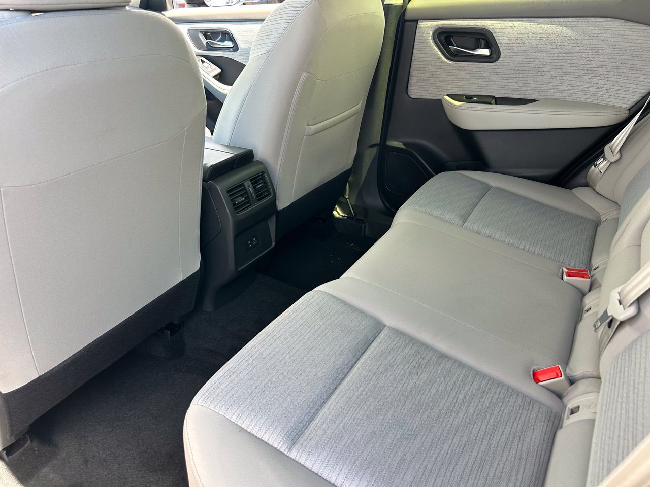 Certified 2023 Nissan Rogue SV FWD image 23