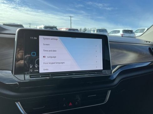 Used 2025 Volkswagen Atlas SE image 42