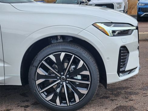 New 2026 Volvo XC60 B5 Ultra w/ Climate Package image 28