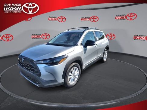 New 2026 Toyota Corolla Cross LE FWD image 4