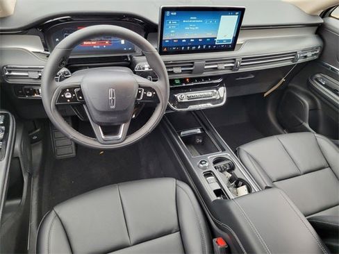 New 2026 Lincoln Corsair Premiere image 36