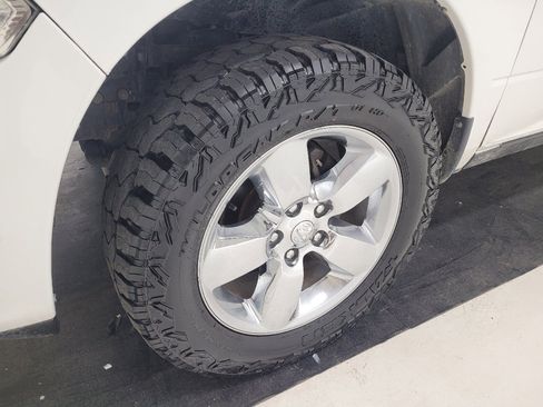 Used 2018 RAM 1500 Express w/ Express Value Package AWD/4WD image 31