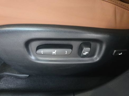 Used 2015 Lexus RX 450h AWD image 28