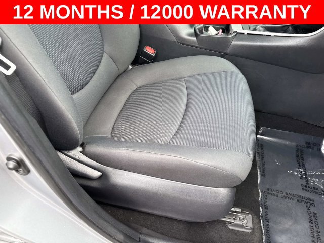 Used 2019 Toyota RAV4 LE FWD image 10