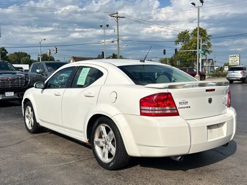 Used 2009 Dodge Avenger R/T FWD image 8