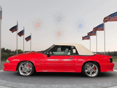 Used 1993 Ford Mustang GT RWD image 17