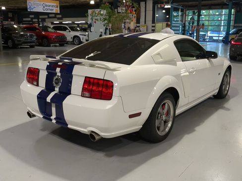 Used 2006 Ford Mustang GT Premium RWD image 8