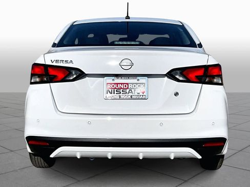 New 2025 Nissan Versa S image 4