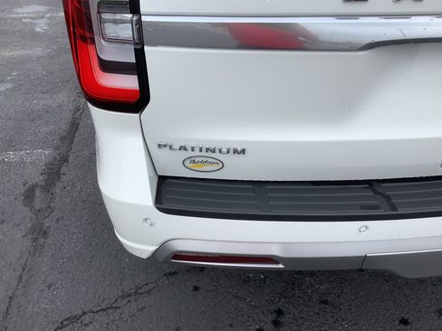 Used 2023 Ford Expedition Platinum AWD/4WD image 10