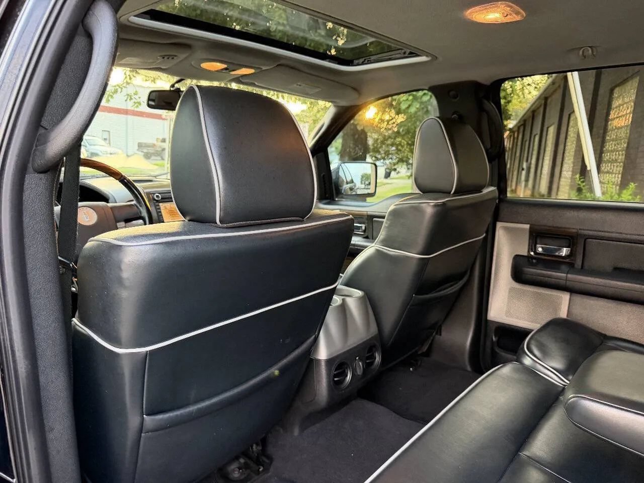 Used 2008 Lincoln Mark LT 4x4 image 46