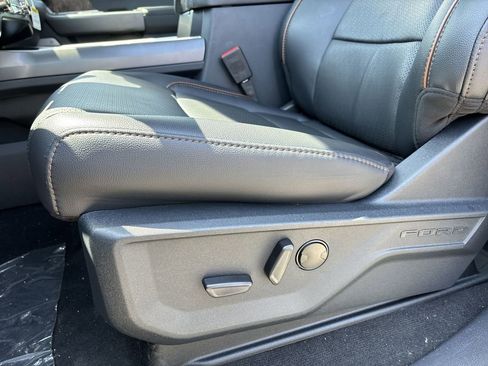 New 2025 Ford F250 Lariat w/ Lariat Ultimate Package AWD/4WD image 14
