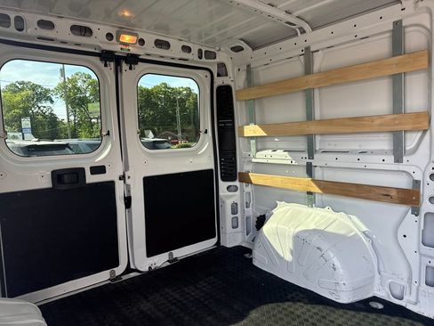 Used 2025 RAM ProMaster 2500 w/ U-Haul Equipment Group FWD image 22