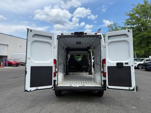 Used 2025 RAM ProMaster 2500 w/ Convenience Group FWD image 27