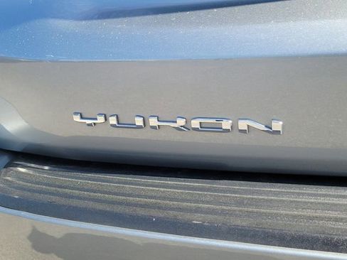 Certified 2025 GMC Yukon Denali image 9