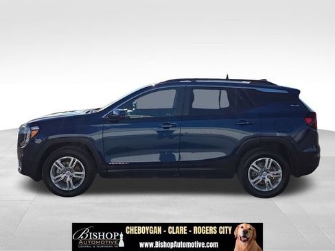 Used 2022 GMC Terrain SLE w/ Driver Convenience Package AWD/4WD image 14