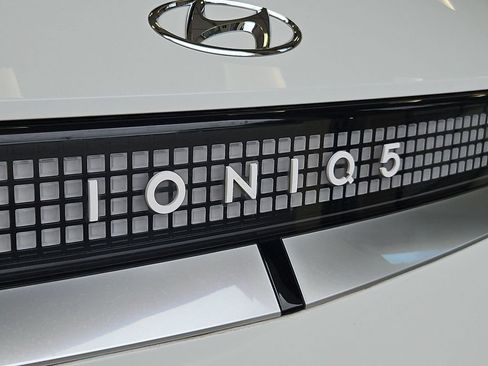 Certified 2023 Hyundai Ioniq 5 Limited w/ Cargo Package AWD/4WD image 26