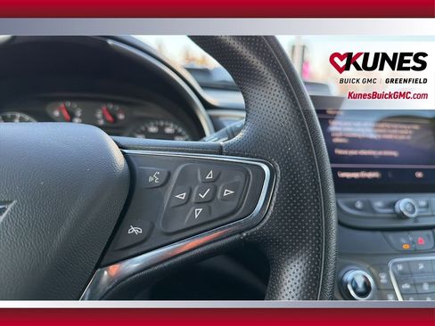 Used 2024 Chevrolet Malibu LT image 19