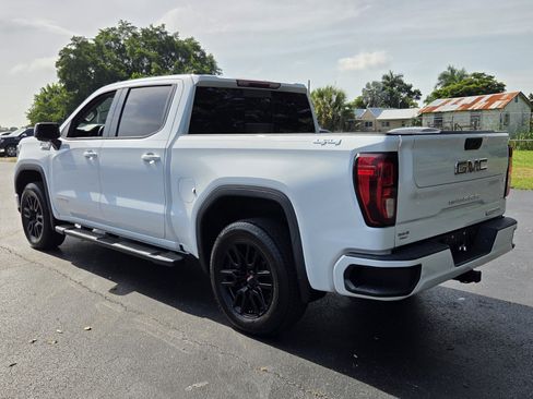 Certified 2022 GMC Sierra 1500 Elevation w/ Elevation Premium Package AWD/4WD image 3
