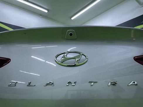 Used 2020 Hyundai Elantra SEL w/ Cargo Package (C1) FWD image 12